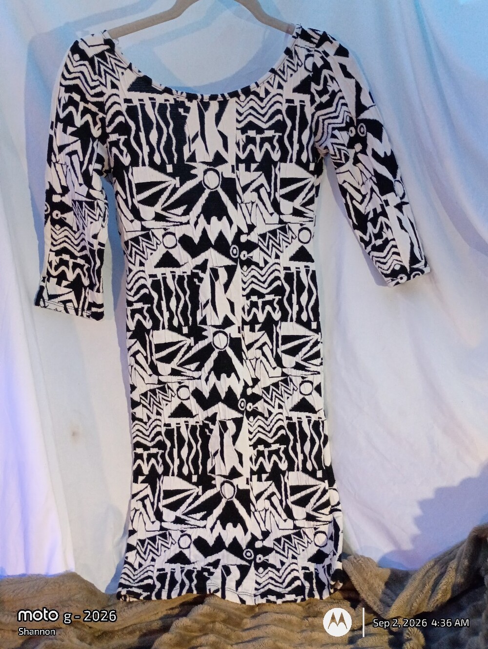 Charlotte Russe Black and White Geometric Long Sleeve Dress